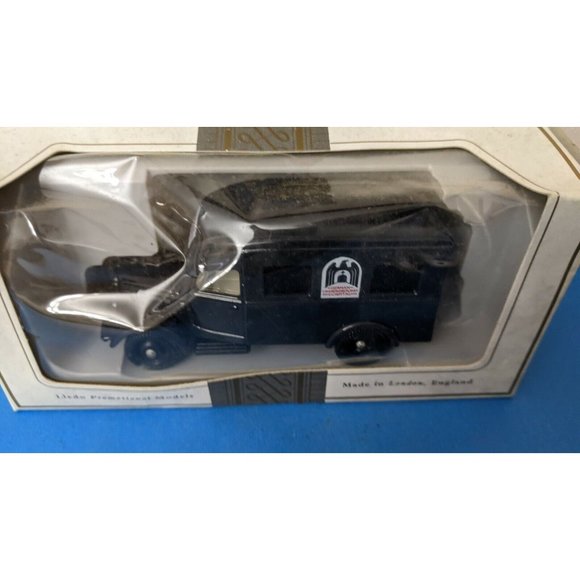 LLEDO Diecast 1950 Bedford Ambulance GERMAN UNDERGROUND HOSPITAL Jersey New - Picture 3 of 8